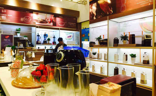 廣州店鋪設(shè)計(jì)公司九陽終端形象店鋪裝飾設(shè)計(jì)案例 廣州店鋪設(shè)計(jì)公司九陽終端形象店鋪裝飾設(shè)計(jì)案例