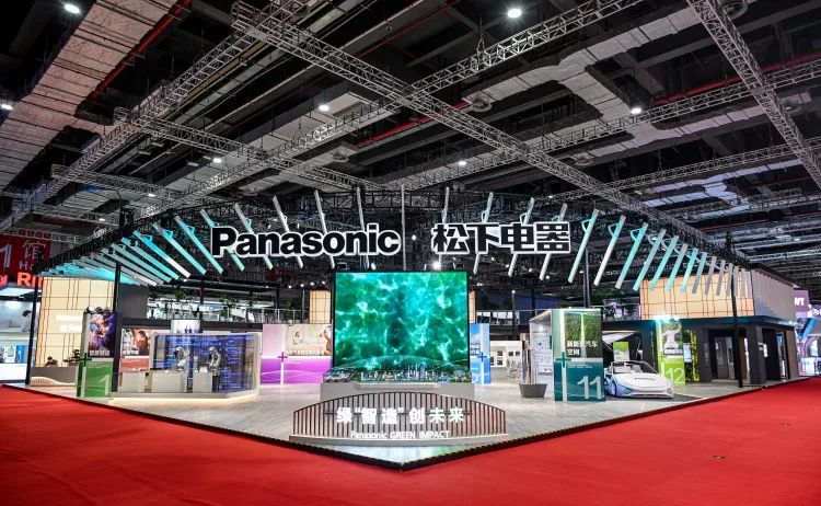 武漢展位設(shè)計搭建公司領(lǐng)你看最具有創(chuàng)意00家企業(yè)展臺的2023進(jìn)博會(松下展位)2